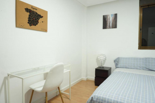 Comfy 3-bedroom apartment in Ayora