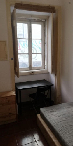 Single Cosy room in Bairro Alto - Gallery - 7