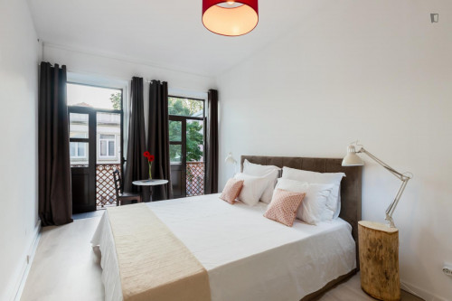 Modern and well-equipped 2-Bedroom apartment near the Marquês metro in Porto - Gallery - 18