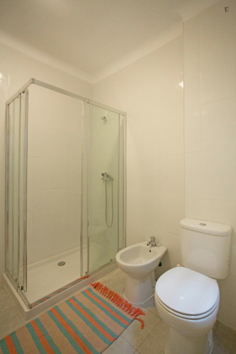 Double bedroom in Santo Ildefonso - Gallery - 7