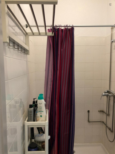 Spacious double bedroom with a balcony, in Bonfim - Gallery - 11