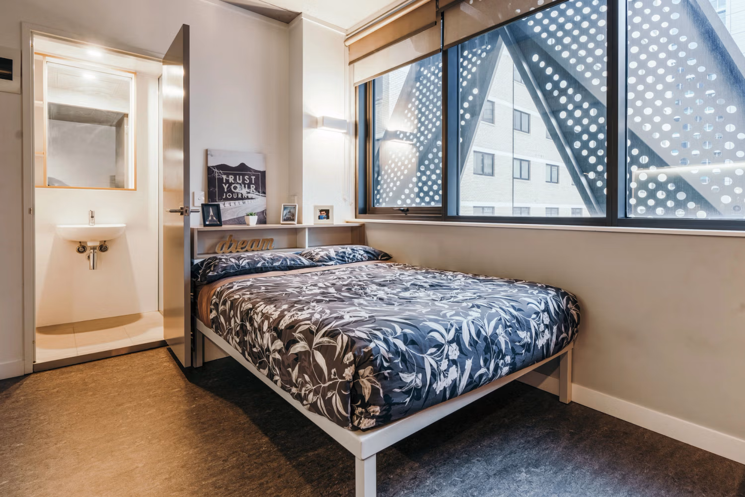 Premium Double Studio With Courtyard - 2