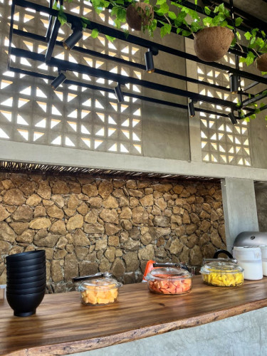 Vibrant Outstanding Complex w/ Gym + Pool + Yoga