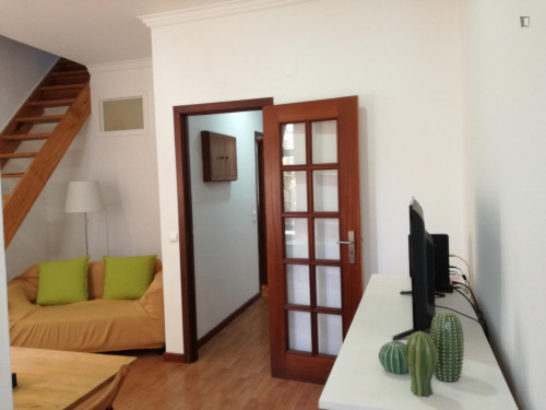 Excellent 1-bedroom duplex in Benfica, close to Instituto Politécnico de Lisboa - Gallery - 17