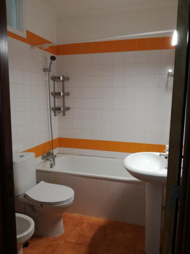 Excellent 1-bedroom duplex in Benfica, close to Instituto Politécnico de Lisboa - Gallery - 9