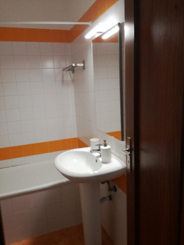 Excellent 1-bedroom duplex in Benfica, close to Instituto Politécnico de Lisboa - Gallery - 8