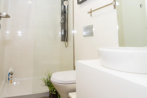 Amazing 3-bedroom apartment near Mercado do Bolhão - Gallery - 11