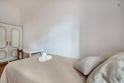 Very cosy double bedroom close to Instituto Superior Técnico