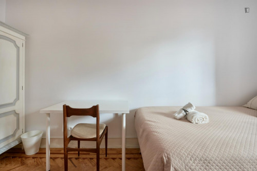 Very cosy double bedroom close to Instituto Superior Técnico