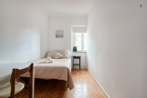 Very cosy double bedroom close to Instituto Superior Técnico