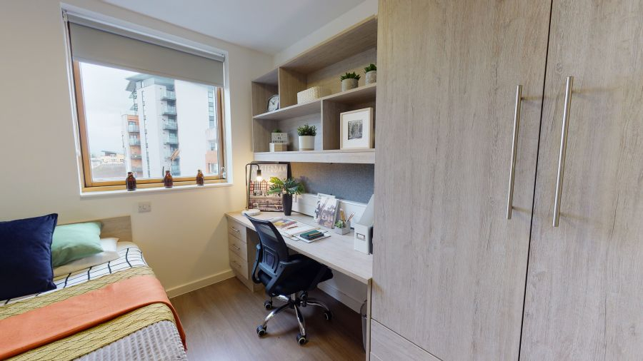 Gold En-Suite  -  iQ Kingston  - Gallery -  7