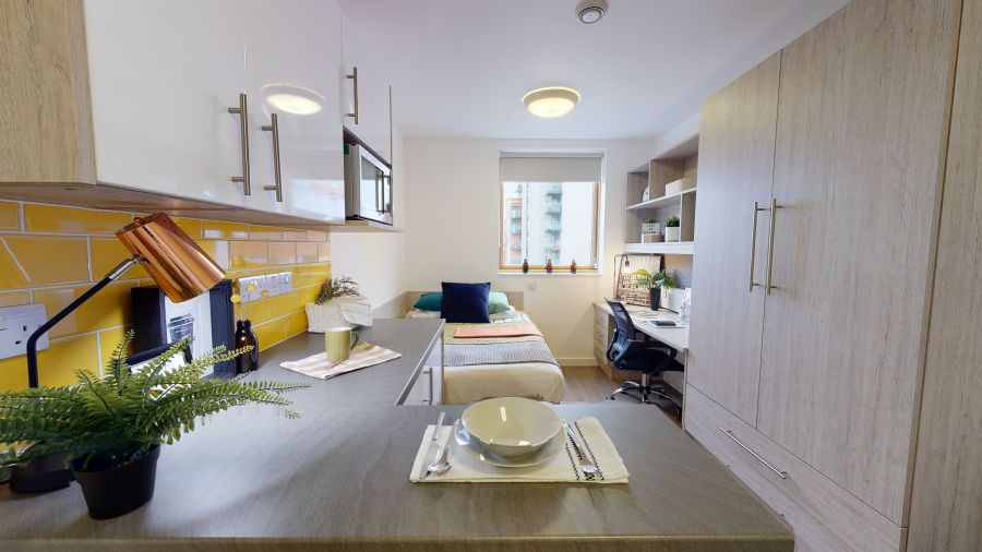  Gold En-Suite  -  iQ Kingston  - Gallery -  6