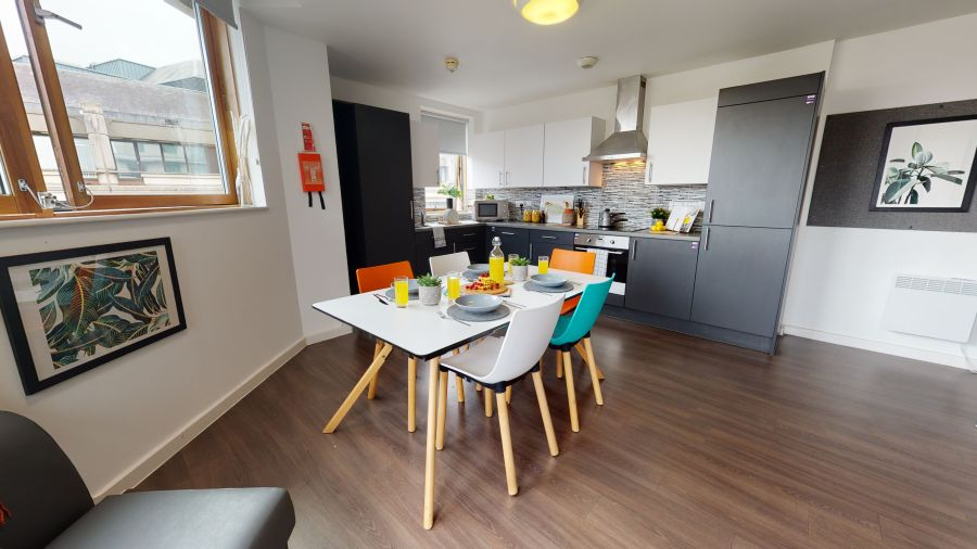  Platinum En-Suite  -  iQ Kingston  - Gallery -  5