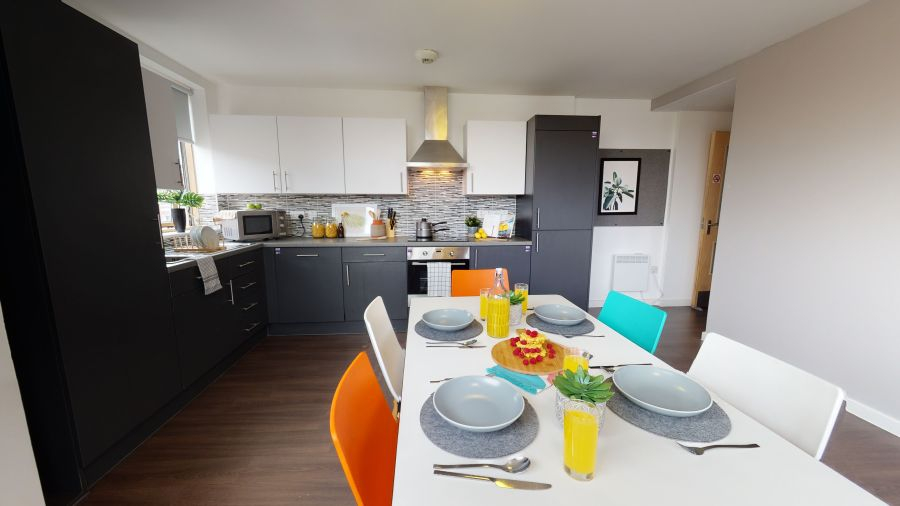  Platinum En-Suite  -  iQ Kingston  - Gallery -  6