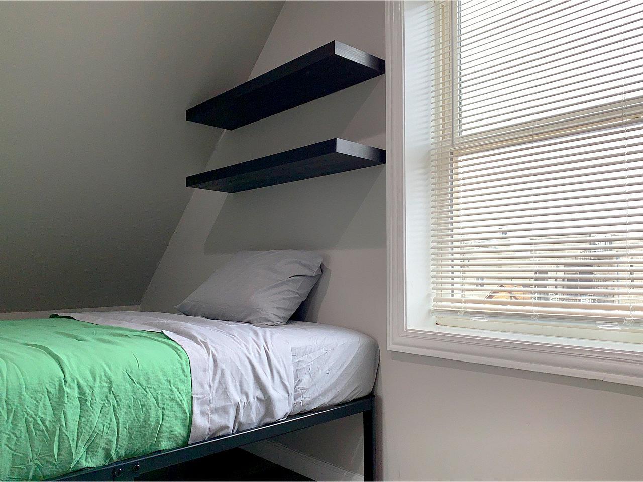 Full Bedroom - Comfortable Stunning House - Gallery - 13