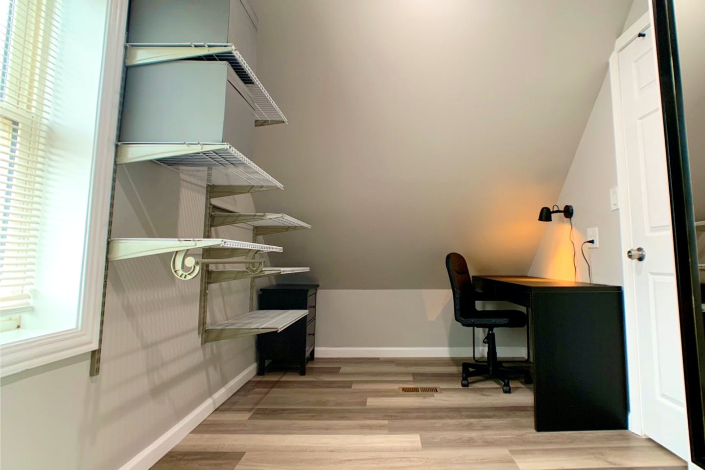 Full Bedroom - 34