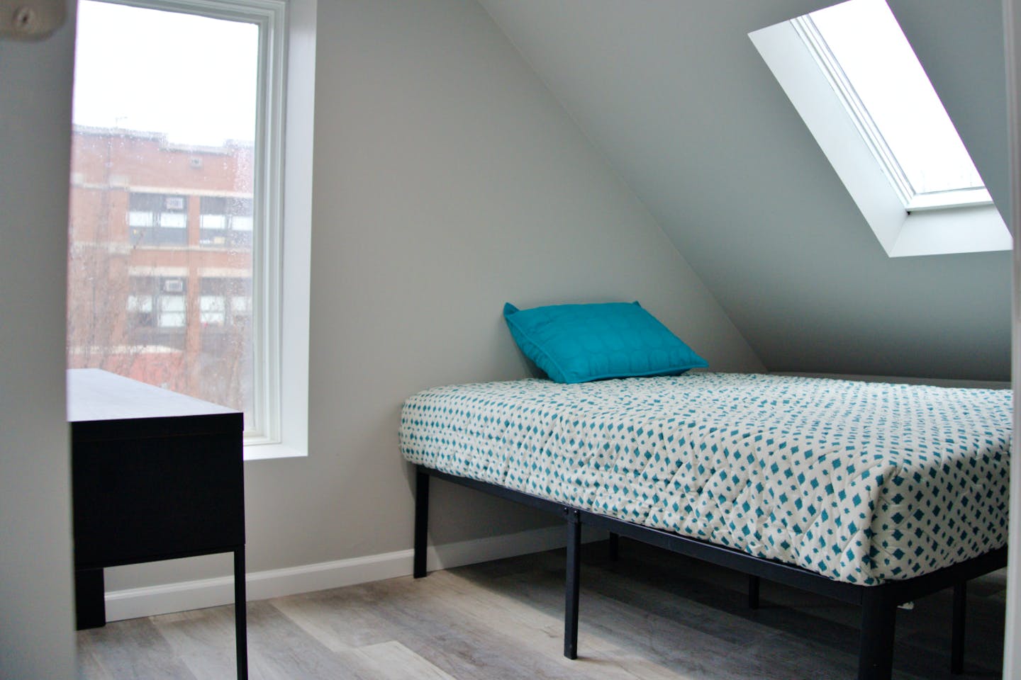 Full Bedroom - Comfortable Stunning House - Gallery - 52