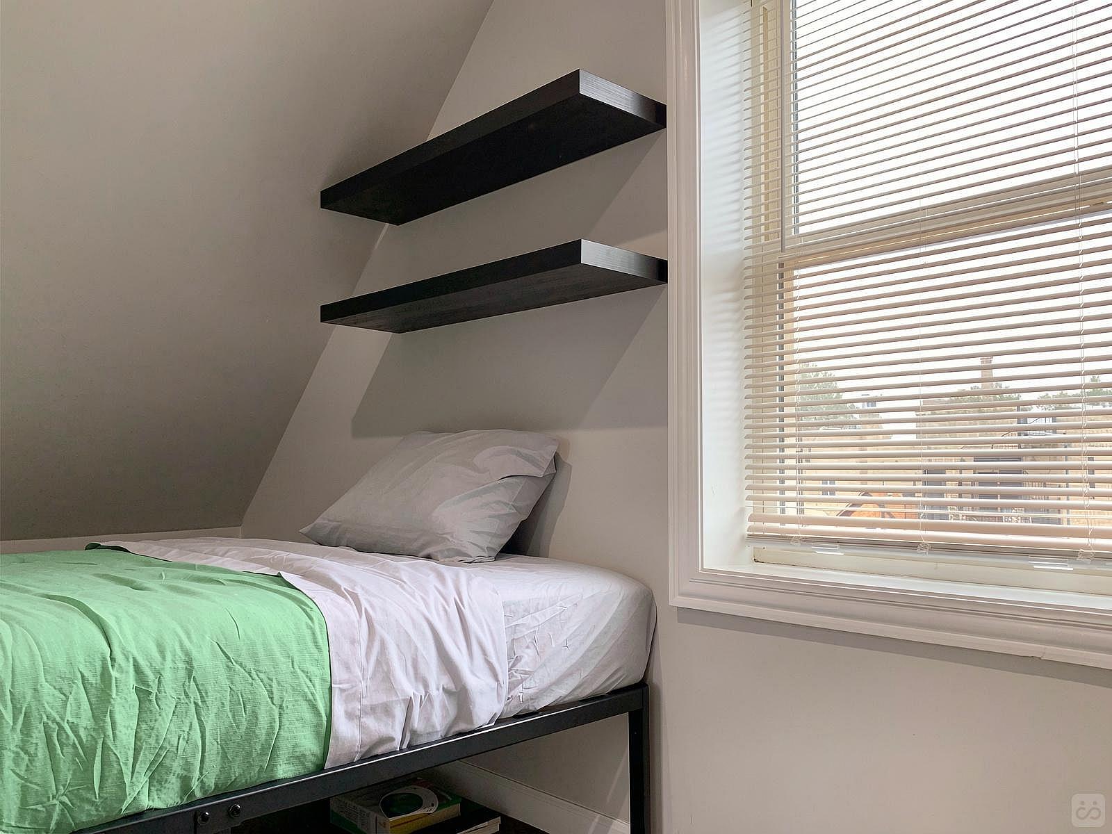 Full Bedroom - 3