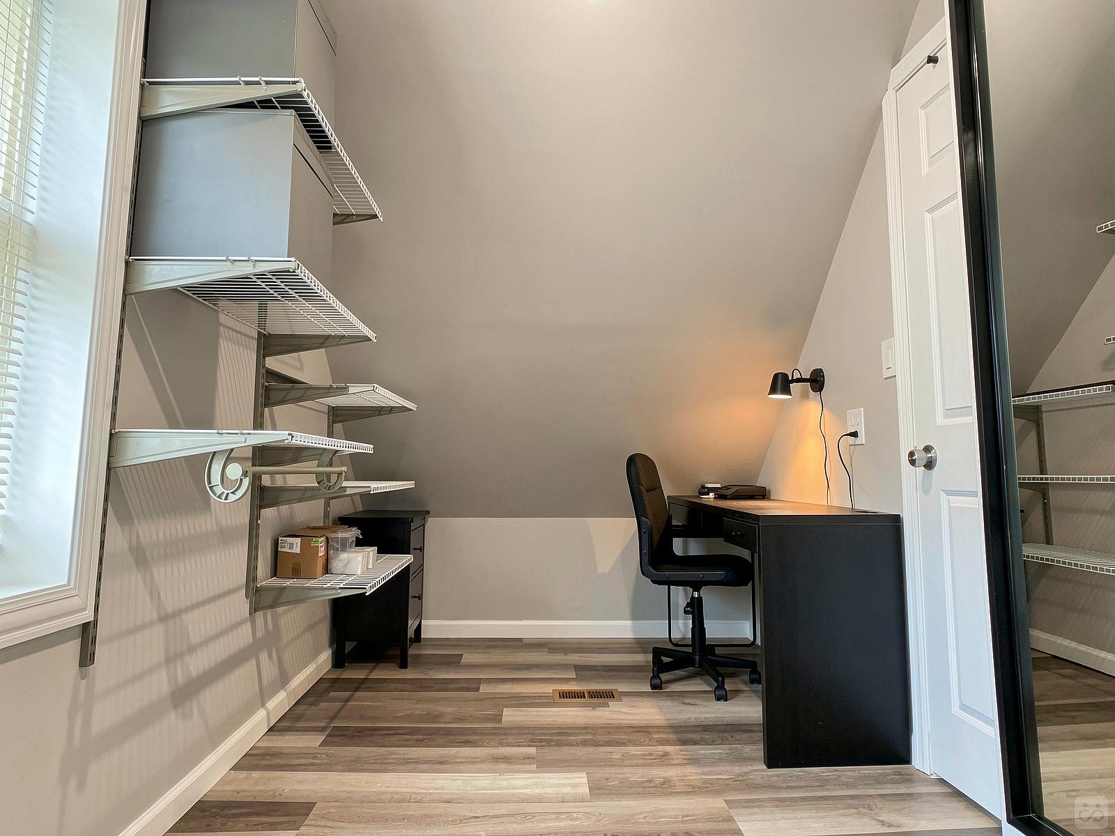 Full Bedroom - Comfortable Stunning House - Gallery - 2