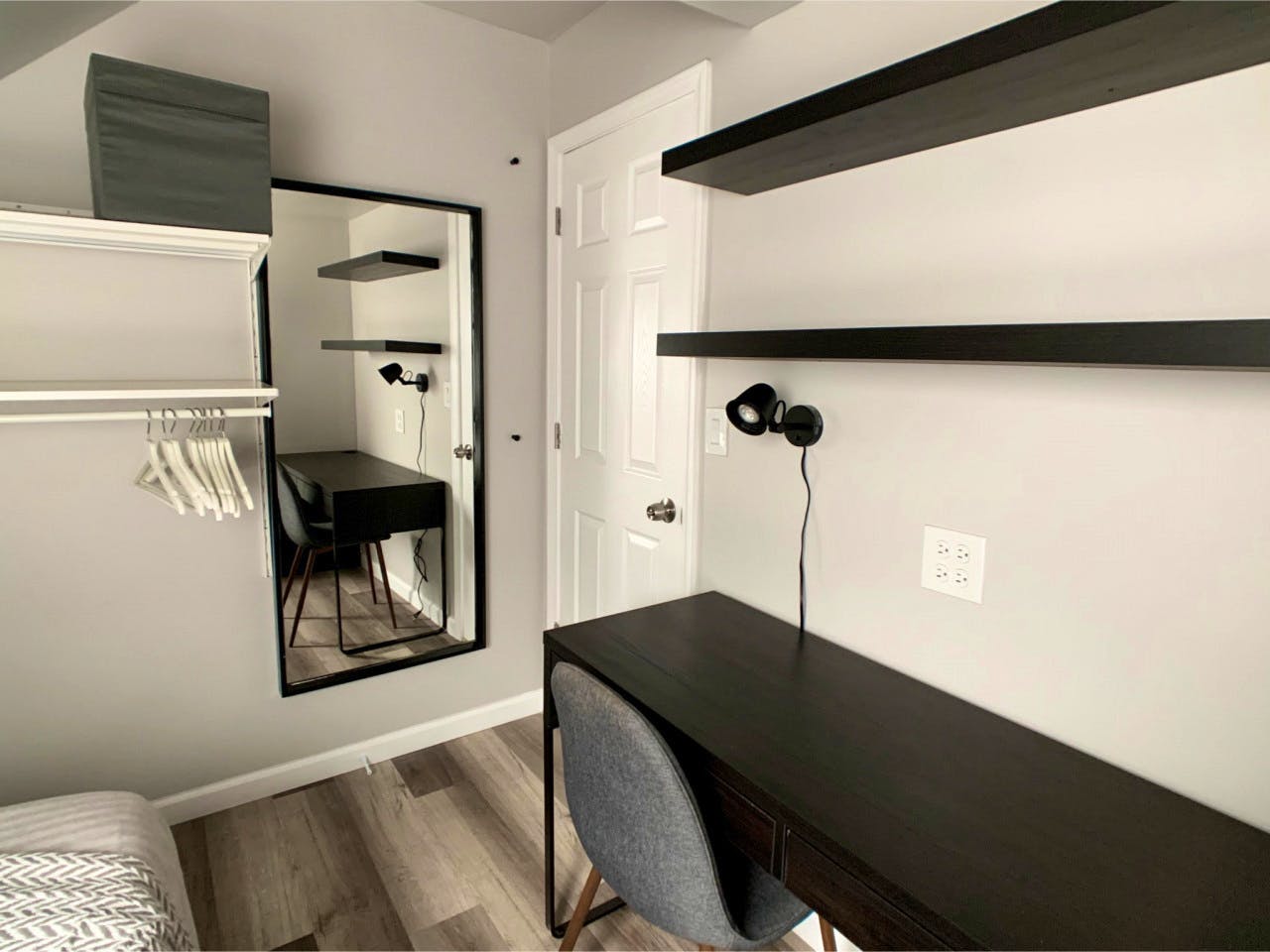 Twin Bedroom - 1