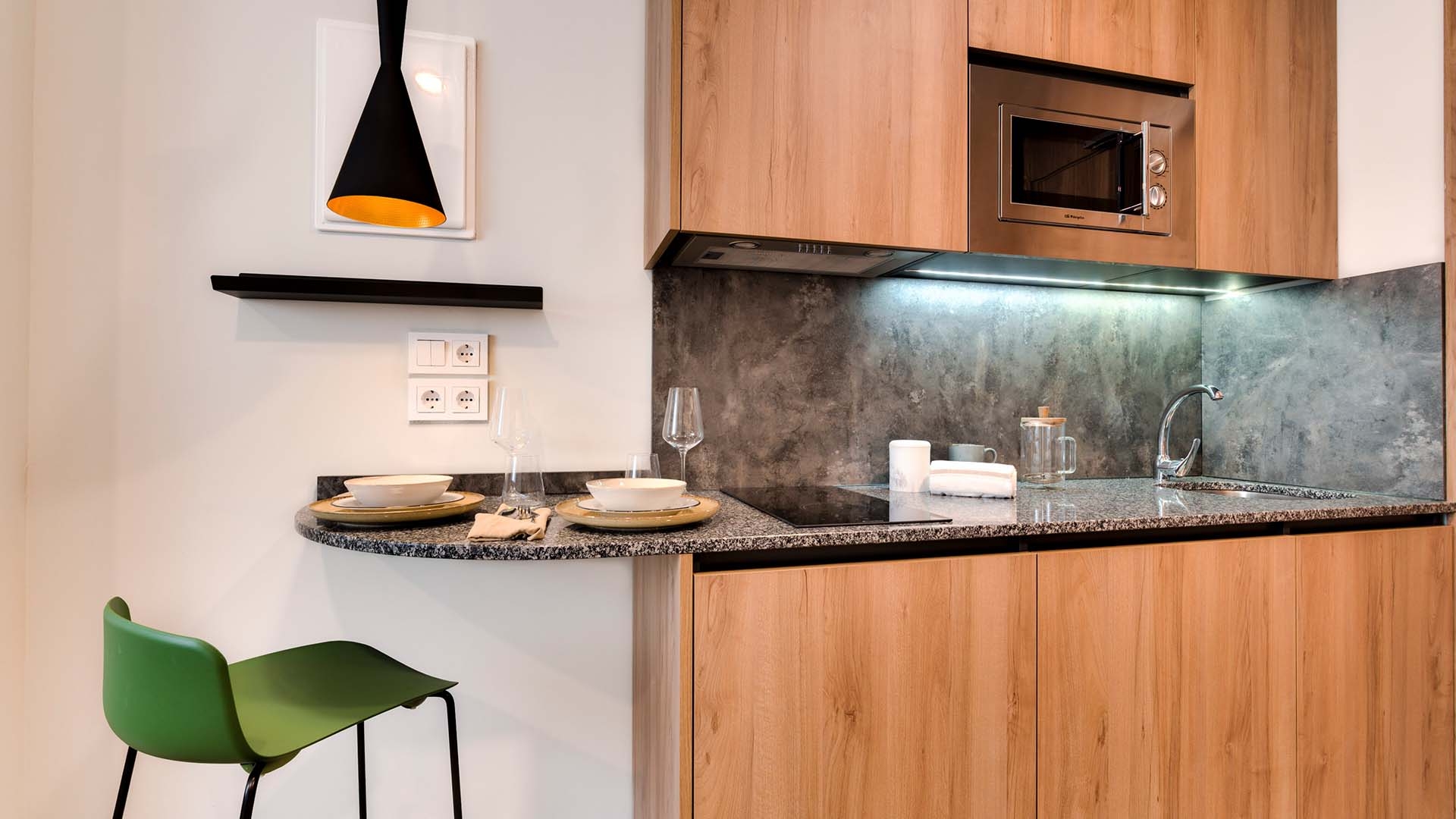 Studio With Kitchen - Superior - 3
