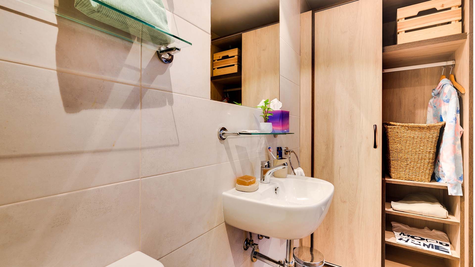 Premium Studio With Kitchen - 2