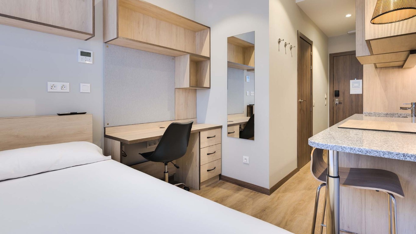 Studio With Kitchenette-Superior - 1