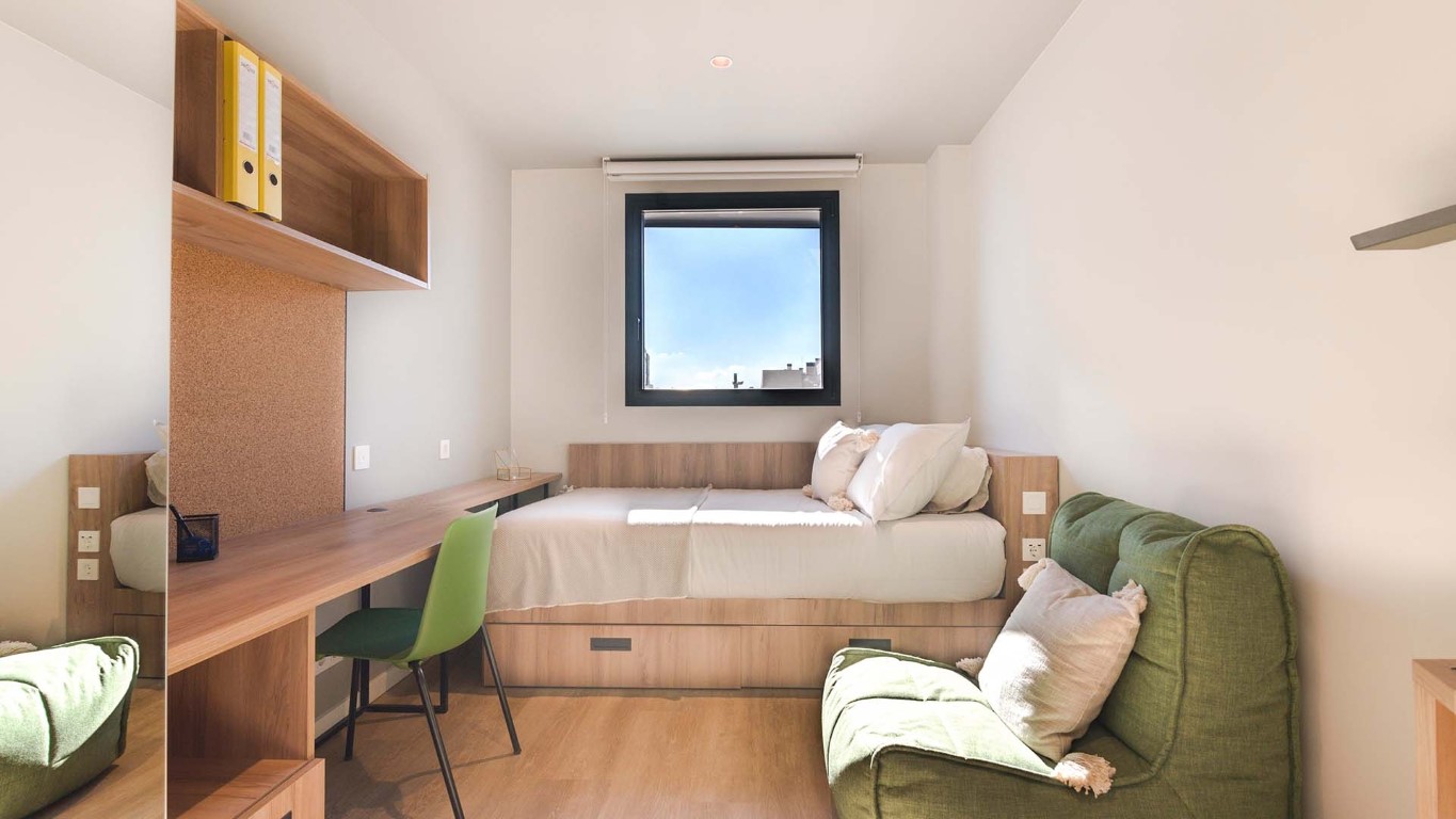Studio With Kitchenette - Standard - 1