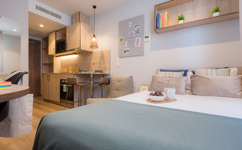 Studio With Kitchen - Standard - 1