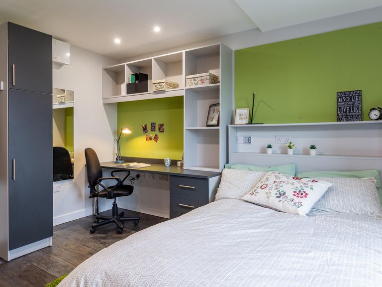 Premium Studio - Austen House - Gallery - 1