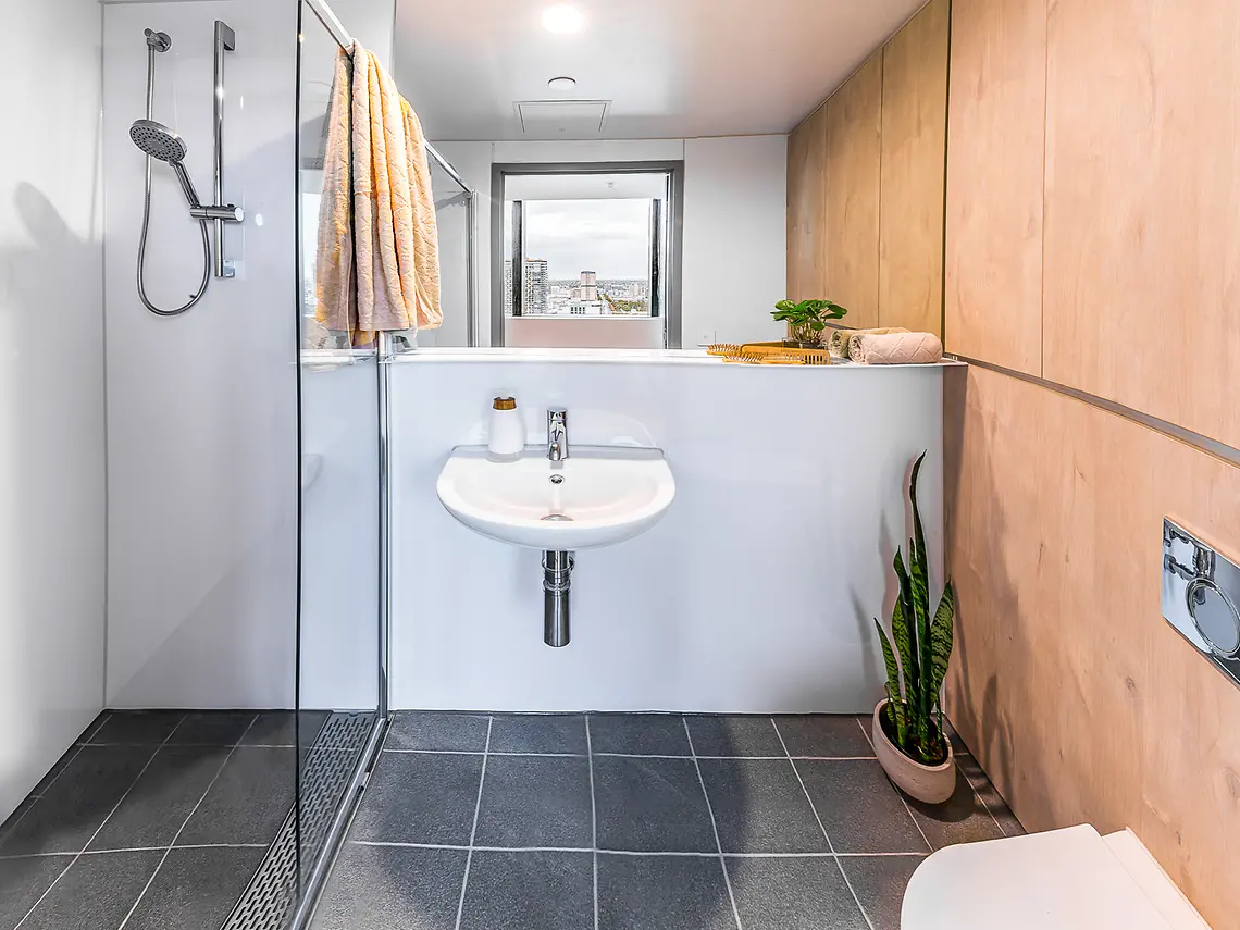 4 Bed Shared Apartment - Adelaide City - Gallery - 10