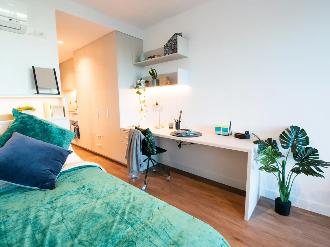 Premium Studio - Berkeley Street - Gallery - 3
