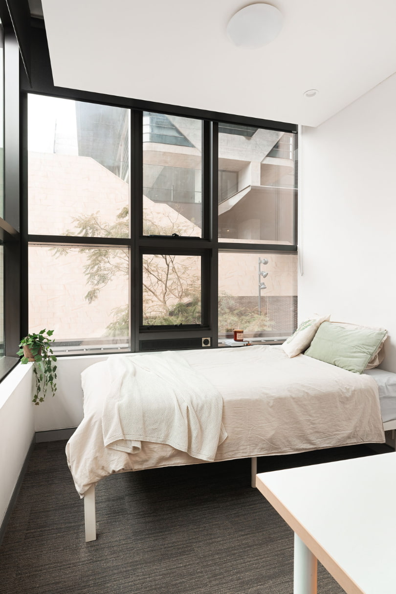  Single Bedroom – 4 Share Apt  -  Iglu Central  - Gallery -  1