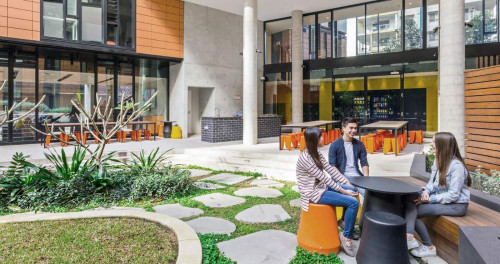 اجلو تشاتوود