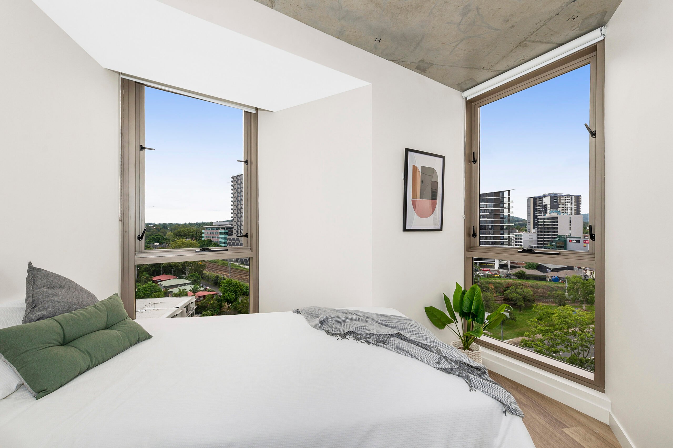  King Single Bed, Signature Plus Twin Apartment, Standard View  -  Scape St Lucia  - Gallery -  6