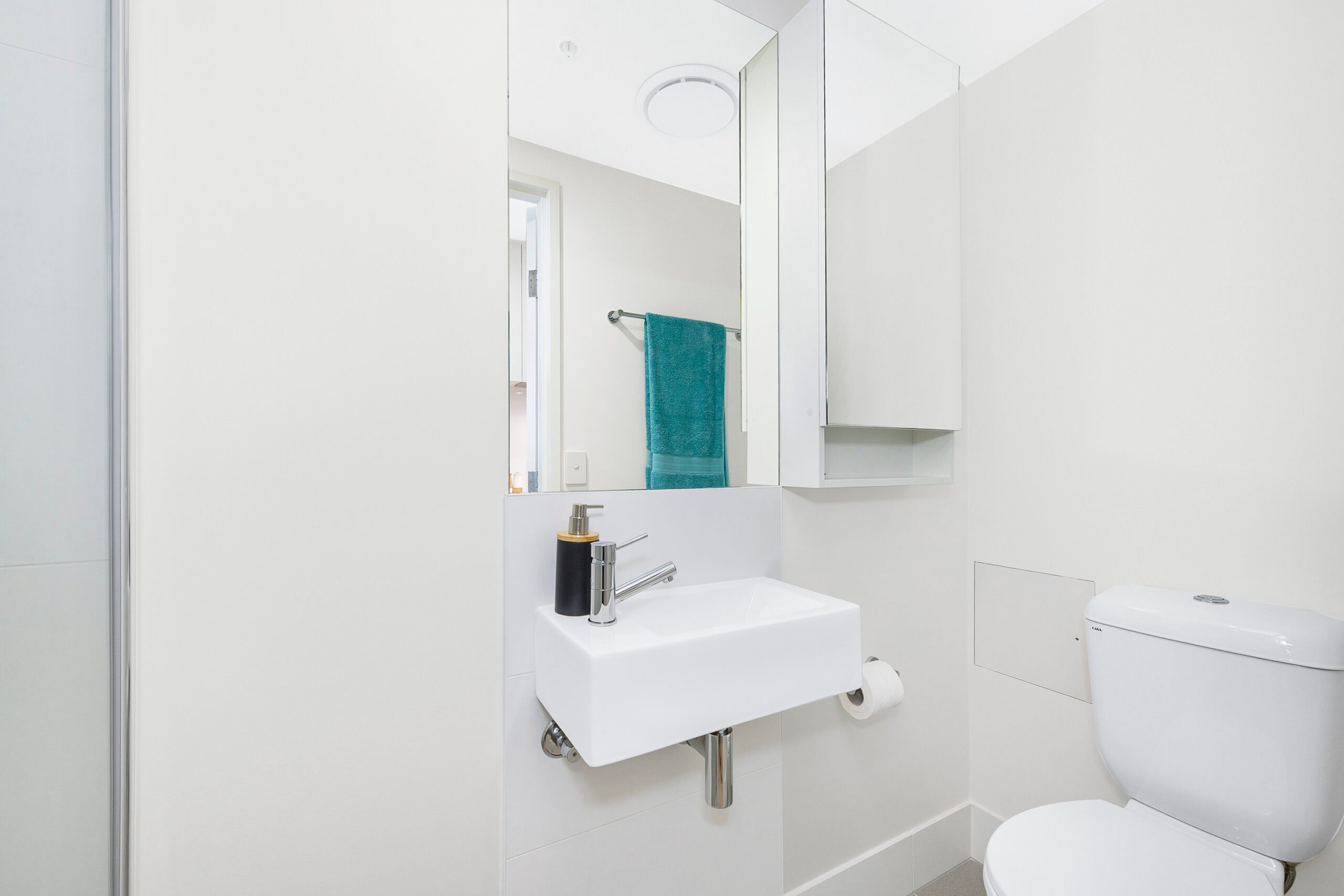  King Single Bed, Twin Bunk Apartment, Standard View  -  Scape St Lucia  - Gallery -  4