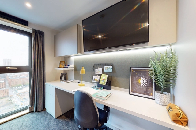  Silver Studio  -  Canvas Manchester  - Gallery -  1