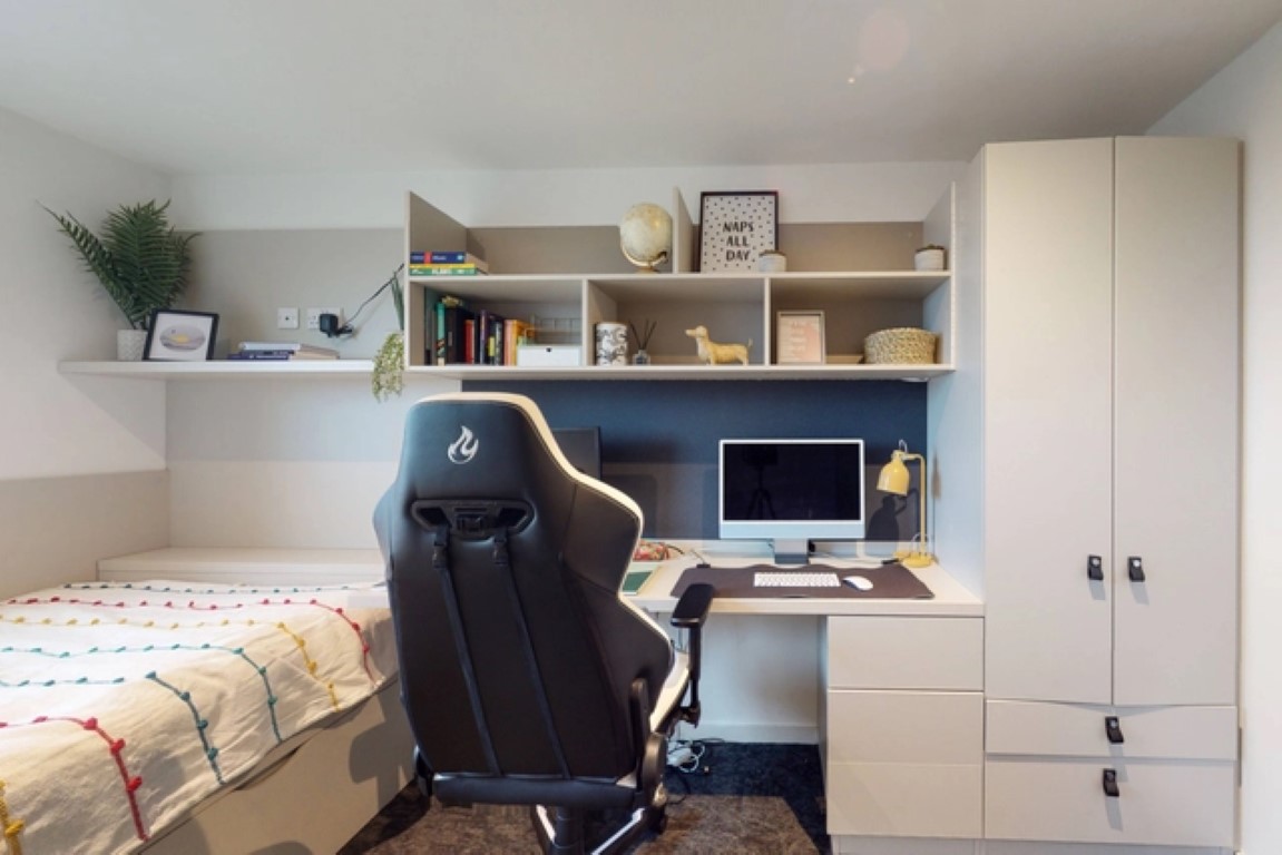  Silver En-Suite  -  Canvas Manchester  - Gallery -  4