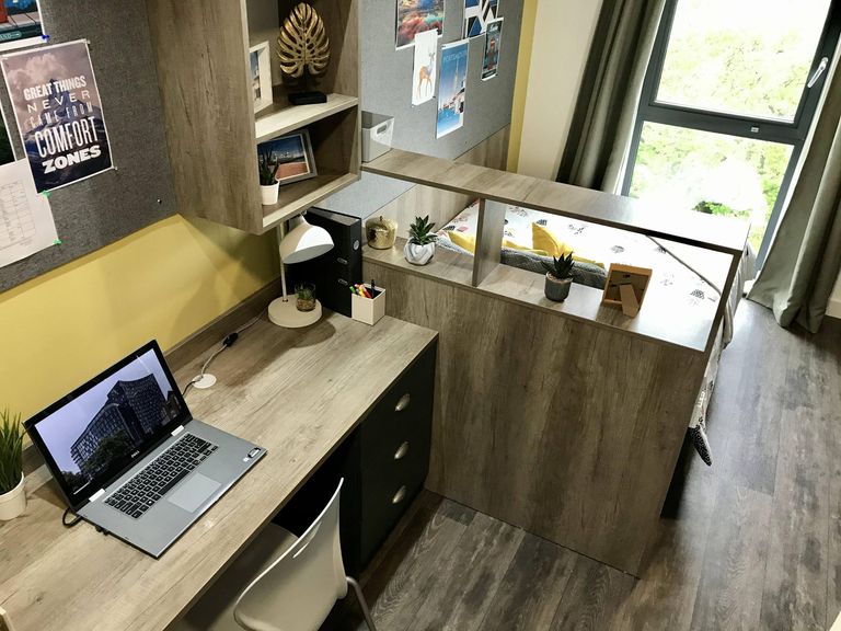  Standard Studio  -  Catherine House  - Gallery -  5