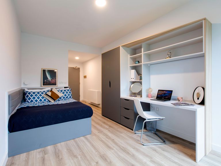  Premium En Suite  -  Highfield Park  - Gallery -  2