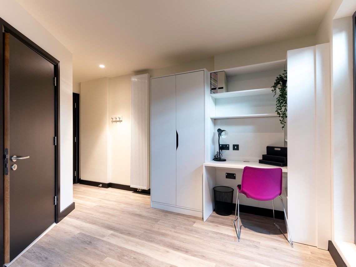 Premium Ensuite - 5
