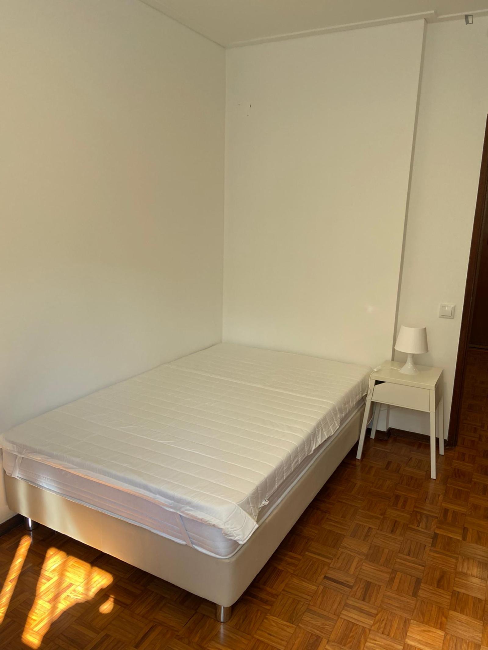 Pleasant Double Bedroom Near Escola Superior De Educação - Pleasant double bedroom near Escola Superior de Educação - Gallery - 1