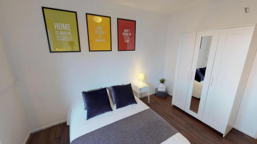 Great double bedroom in Wazemmes