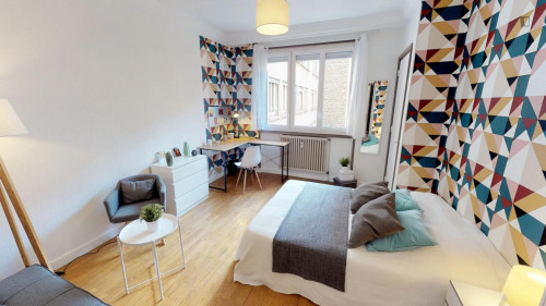 Appealing double bedroom in La Part-Dieu