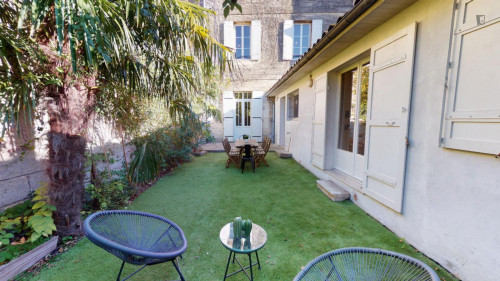 Double bedroom in Saint Seurin - Fondaudège