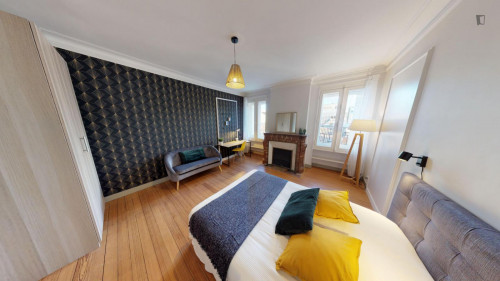 Lovely double bedroom in Hôtel de Ville - Quinconces