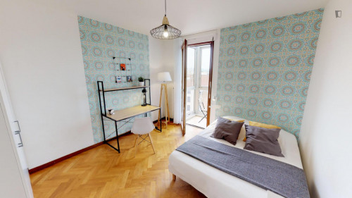 Modern double bedroom near Université Jean Moulin Lyon 3