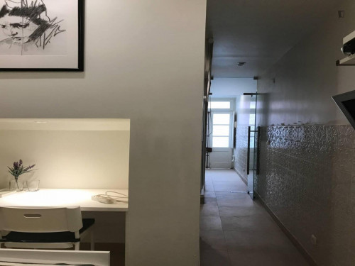 Inviting studio in Bairro Alto