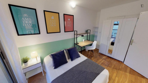 Nice double bedroom in Vaise