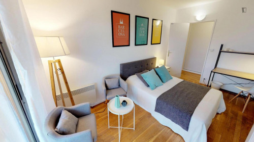 Amazing double bedroom in Vaise